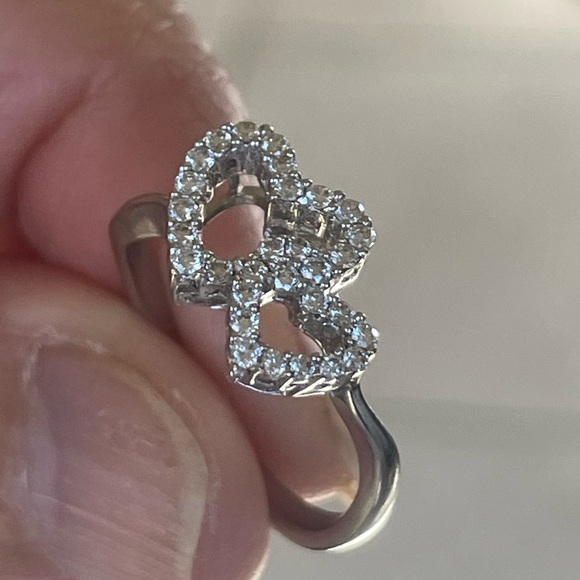 18k 0.30 CTW Diamond Ring - Picture 6 of 14
